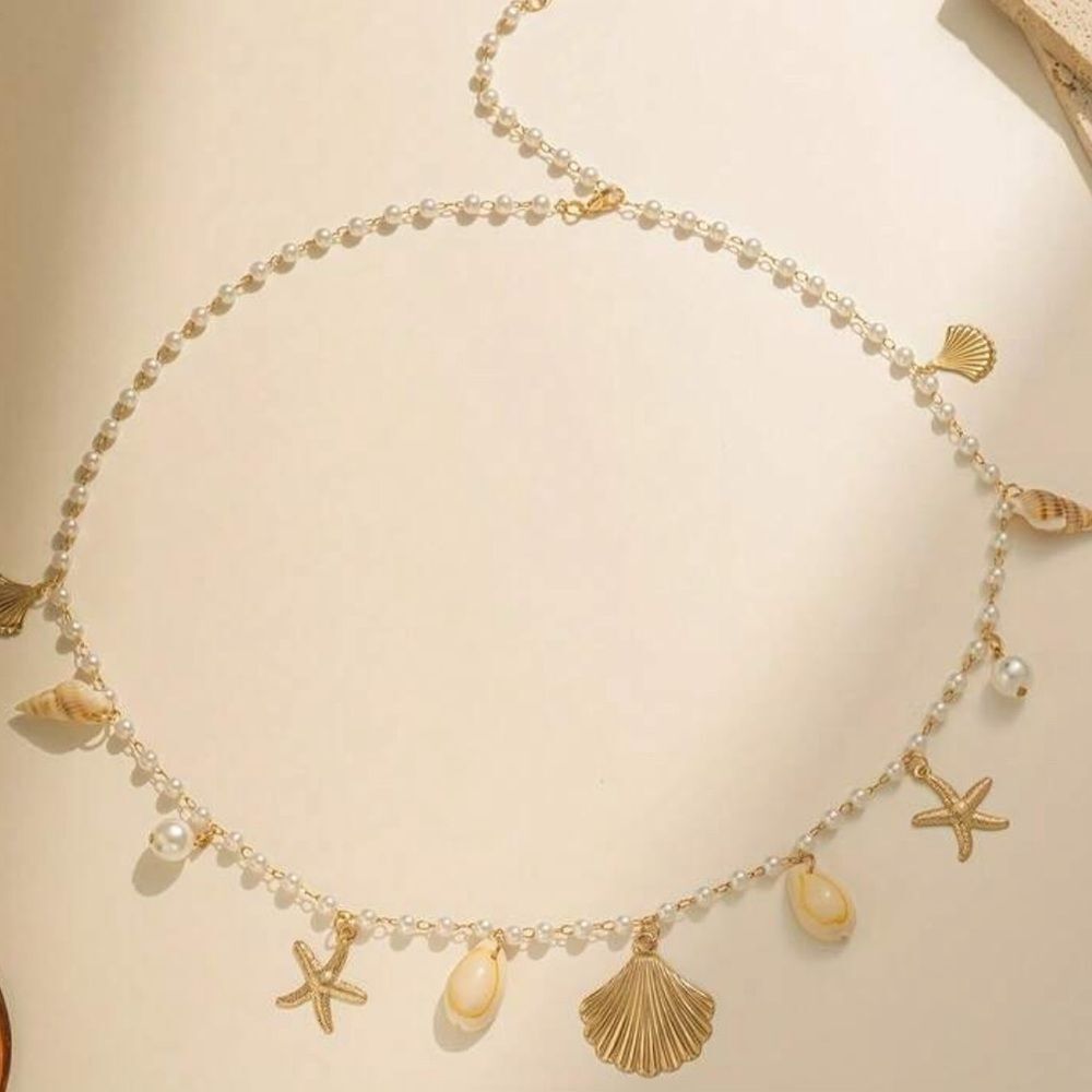 Gold and White Shell Charm belt M554